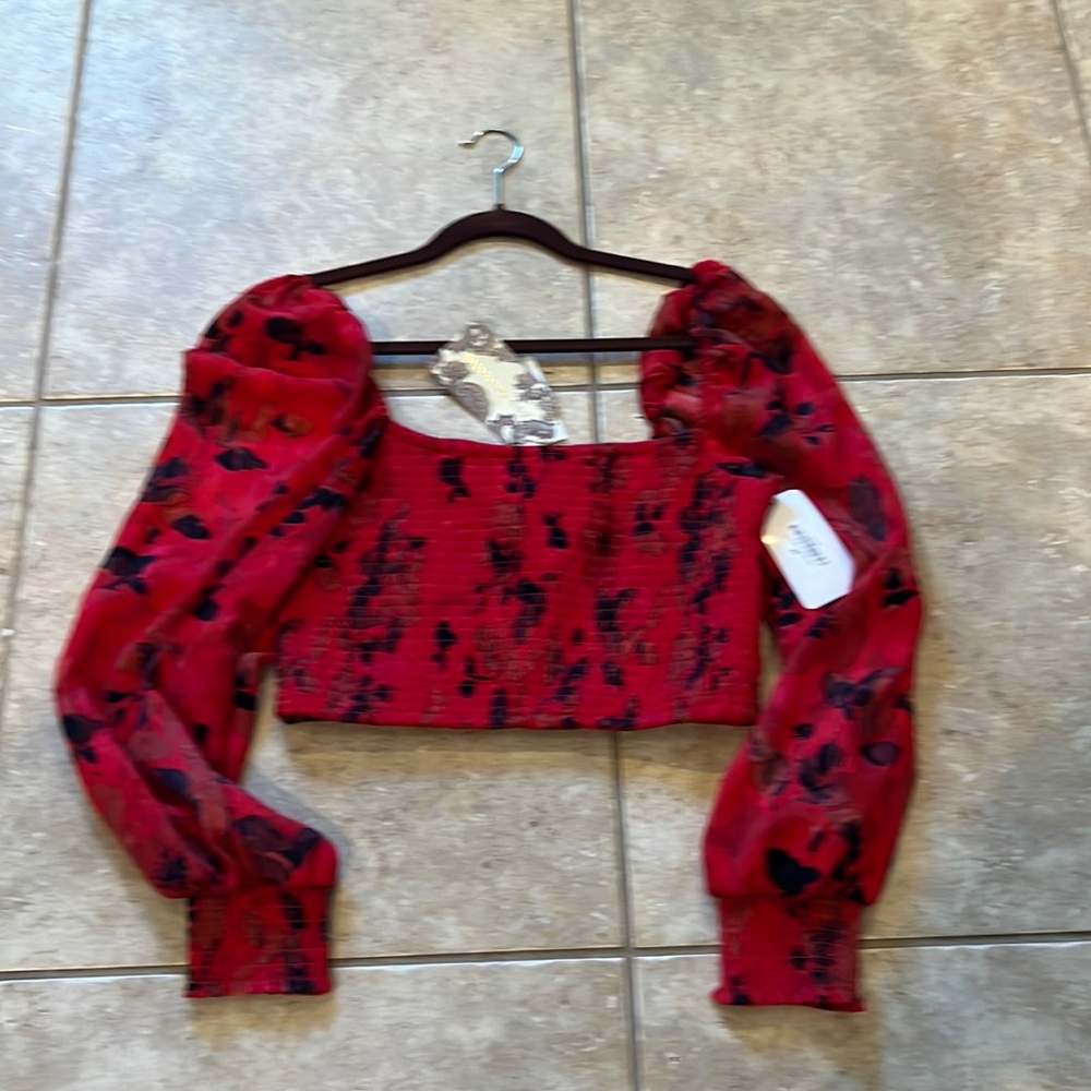 NWT Red and black crop top. Black and red. Size medium. bOG collective
